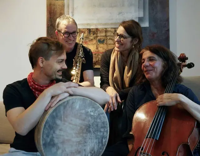 Das Jazz‑Quartett Aequora um Pianistin und Komponistin Brigitte Angerhausen tritt im Kunstsalon Gelbe Villa in Hürth‑Kendenich auf.  | Foto: Aequora