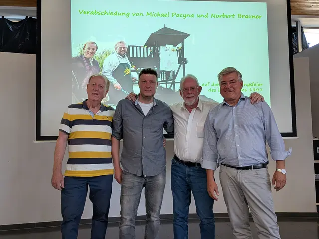 Schulterschluss mit dem alten und neuen LSV-Vorstand (von links): Norbert Brauner, Martin Koch, Michael Pacyna und Dirk Lindemann. | Foto: fes