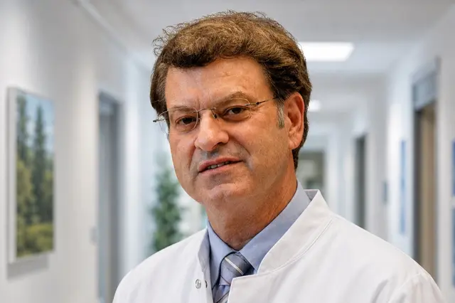 Mit Alexander Hatzis übernimmt ein ausgewiesener Experte die Leitung der neuen Sektion für Schilddrüsen- und Nebenschilddrüsenchirurgie. | Foto: Krankenhaus/KI-optimiert