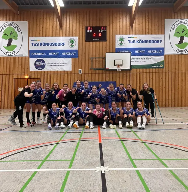 Die 1. Damen des TuS Königsdorf haben bei ihrer Premiere in der 3. Liga gegen die Zweitvertretung der HSG Bensheim/Auerbach ihren ersten Punkt geholt.  | Foto: TuS Königsdorf
