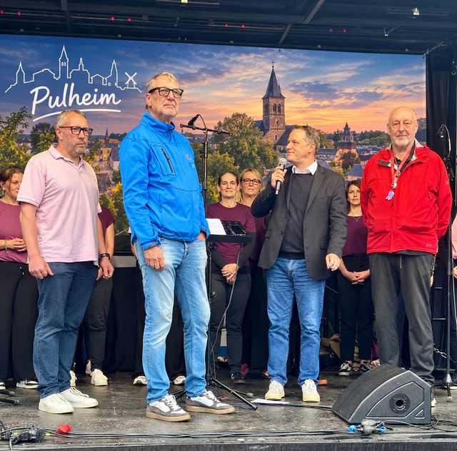 Für die Unterhaltung sorgte ein umfangreiches Bühnenprogramm, das von Antenne Pulheim und dem Aktionsring organisiert wurde. | Foto: Aktionsring Pulheim