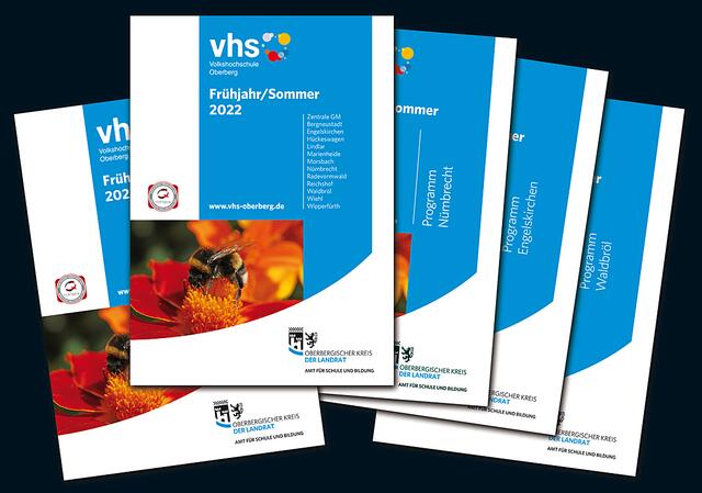 Das Programmheft der Kreisvolkshochschule 2022.  | Foto: Grafik: VHS Oberberg