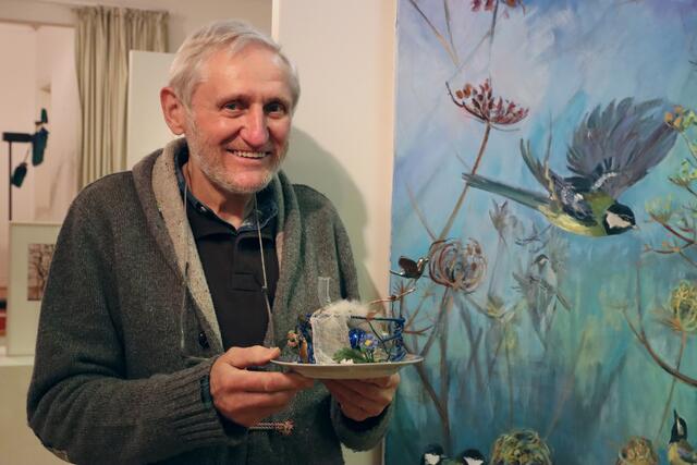 Franz Bodo Gerono mit einem Tortenstück.                                                                           | Foto: Michael Kupper