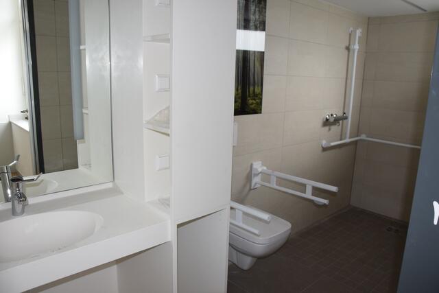 Alles neu: auch die Badezimmer. | Foto: Volker Düster