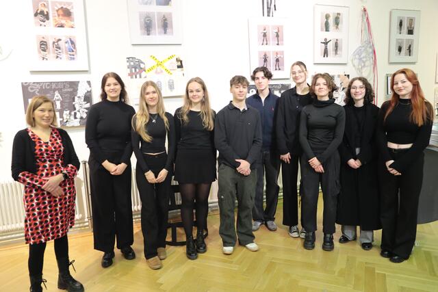 Die hoffnungsvollen jungen Künstler des Helmholtz-Gymnasiums.  | Foto: we