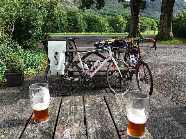 Zuviel Alkohol hatten am Samstag gleich zwei Radfahrer intus, die durch ihre unsichere Fahrweise auffielen.  | Foto: Harry Green/Adobe/Stock (Symbolfoto)