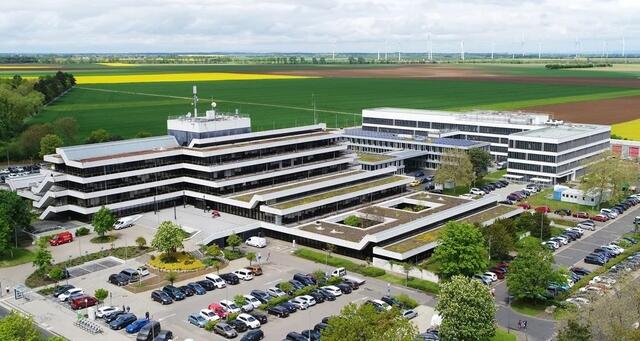 „Der Kreis muss seine Aufgaben und Ausgaben kritisch überprüfen“, teilt die Gemeinde Weilerswist mit und verweist darauf, dass die Zahl der Stellen in der Kreisverwaltung in den letzten zehn Jahren von 619 auf 932 – also um 50 Prozent – gestiegen ist.  | Foto: Kreis Euskirchen