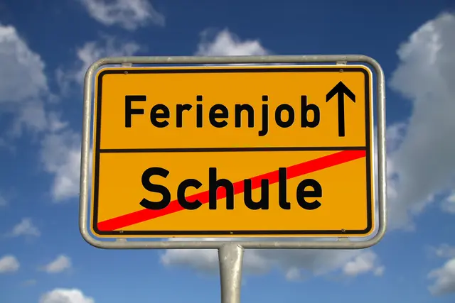 Das Mindestlohngesetz gilt auch für Ferienarbeit. Jedoch haben nur Jugendliche ab 18 Jahren den Anspruch auf den Mindestlohn.  | Foto: cmfotoworks/stock.adobe.com