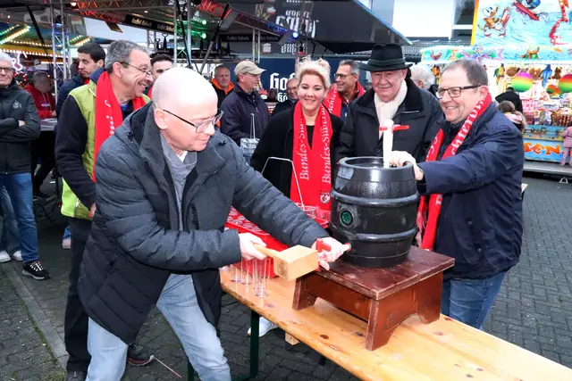 Die Amtszeit von Mario Loskill läuft zum 31. Oktober aus. So war der Fassanstich zur Döörper Familienkirmes 2025 voraussichtlich sein letzter in diesem Amt. | Foto: Steimel