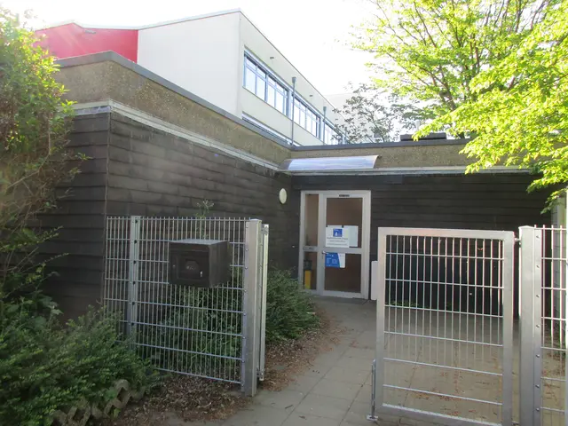 Für die Wiederöffnung der Bibliothek in Sieglar gibt es noch keinen konkreten Termin.   | Foto: Stadt Troisdorf
