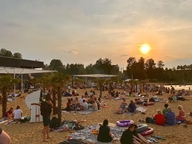 Die Lange Sommernacht mit Live-Musik am Strand findet am 19. Juni von 18 Uhr bis Mitternacht statt.  | Foto: Seepark Zülpich