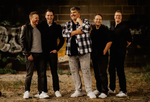 Die Kölner Karnevalsband „Altreucher“ ist Teil des Musikprogramms auf dem Stadtfest. Sie spielt am Samstagabend auf der Bühne in der Stiftsstraße. | Foto: Altreucher GbR