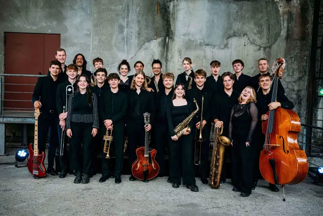 In der Halle kabelmetal in Windeck gastiert das JugendJazzOrchester NRW mit seinem Programm„Let’s Swing!“. | Foto: Rebecca ter Braak