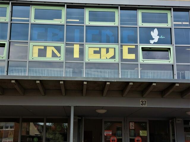 Eigentlich kinderleicht: Frieden – und zwar überall! | Foto: zVg