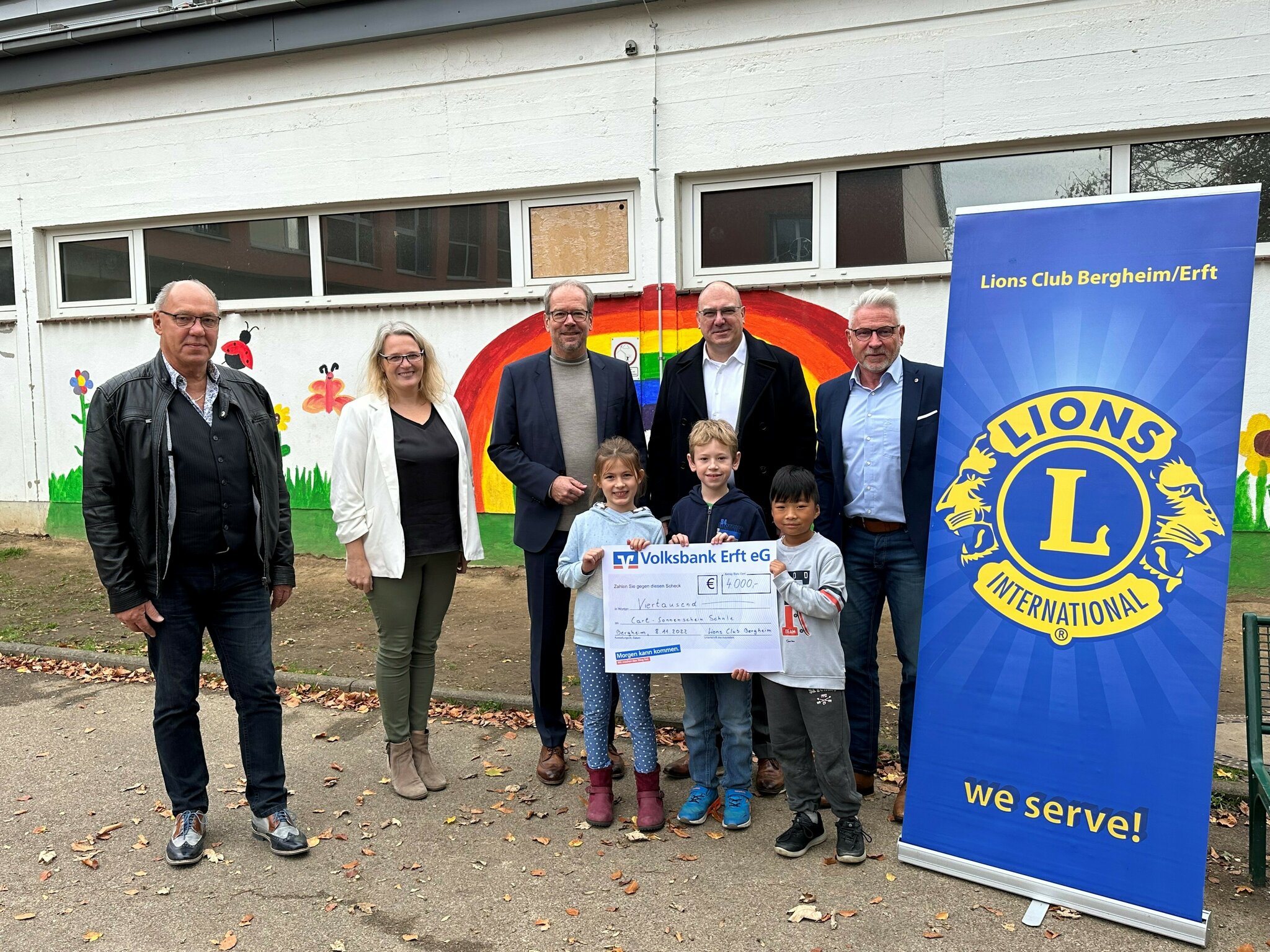 Lions Club Entenrennen Finanzspritze für die CarlSonnenscheinSchule