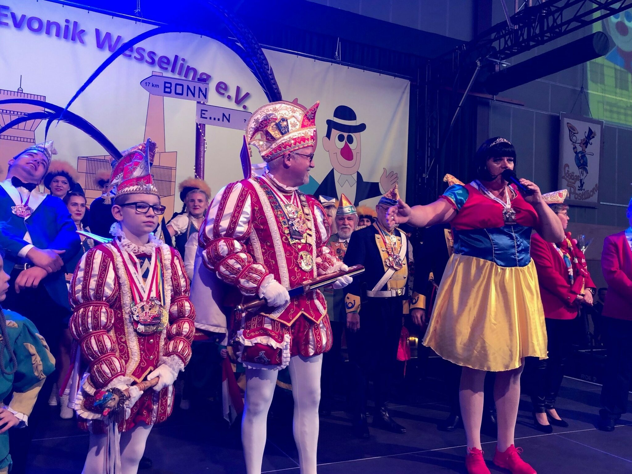 Evonik Sitzung am Kronenbusch: Das größte Betriebsfest im ganzen ...