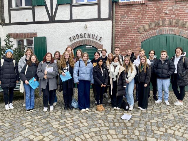 Die Gesamtschüler*innen besuchten den Zoo zu Forschungszwecken.                                      | Foto: Schule
