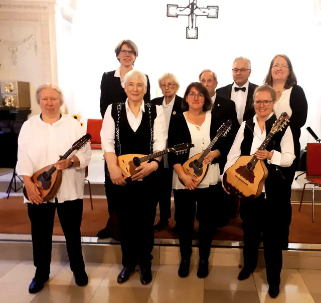 Der Mandolinen-Club Königsdorf lädt zu seinem Jahreskonzert am Sonntag, 28. September, ab 16 Uhr, in der St.-Sebastianus-Kirche Königsdorf an.  | Foto: Bärbel Kleefisch