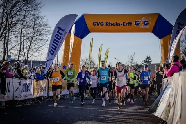 Aktuell haben sich über 1.000 Teilnehmer, darunter bereits 75 Marathonläufer über 42,195 Kilometer, angemeldet.  | Foto: beautyful sports/Bernd Hoffmann