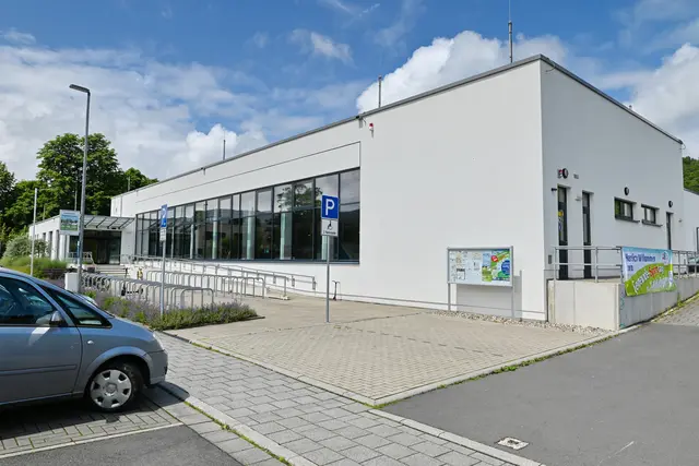 Die mögliche Verpachtung des im kommunalen Besitz befindlichen und frisch renovierten Hermann-Weber-Bades war Thema einer Beratung im Kulturausschuss der Gemeinde Eitorf. | Foto: Herkenrath