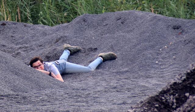 So manchen verletzten Raver mussten die Einsatzkräfte im weitläufigen Gelände suchen. | Foto: fes