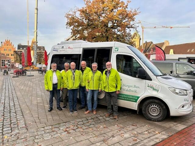 Werner Hebel, Dietmar Ludwig, Reinhard Grüber, Michael Jaeger, Gerhard Beine, Reiner Barth (v.l.n.r.)
                                                                                                                                     | Foto: Bürgerbusverein Waldbröl