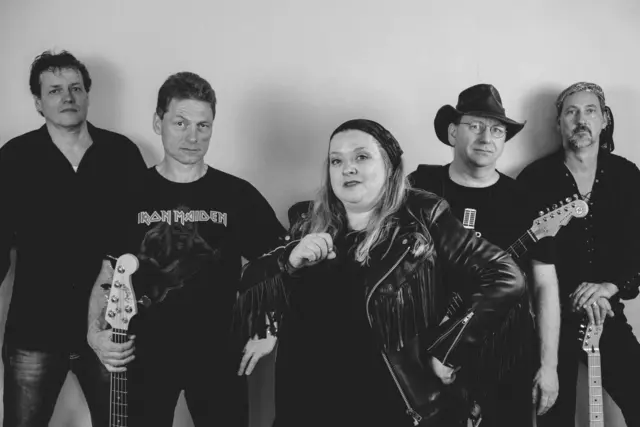 Mit dabei am Zweiten Tag von „Rock am Platz“: Die Rheinbacher Rockband Space Age Dream, die es sicher wieder mal so richtig „krachen“ lassen wird.  | Foto: Veranstalter