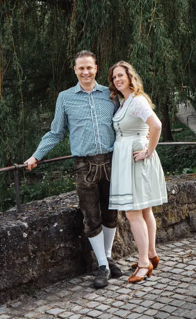 Das neue Donrather Erntepaar Christian Seifert und Verena Nöckel. | Foto: Ernte-Verein