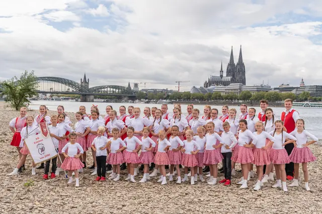 Gut aufgestellt sehen sich die Tanzgruppen der KG Rot-Weiß Habbelrath für die kommende Karnevalssession.  | Foto: KG Rot-Weiß Habbelrath