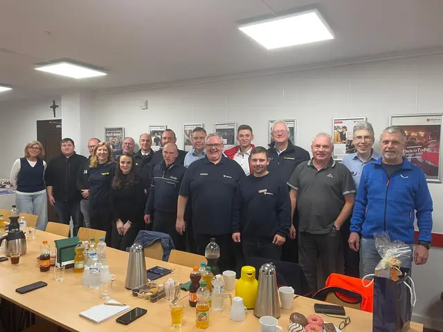 Der „Runde Tisch Katastrophenschutz Brühl“ (RTKB) war zum Gast beim Malteser Hilfsdienst in Wesseling.   | Foto: Manfred Riediger