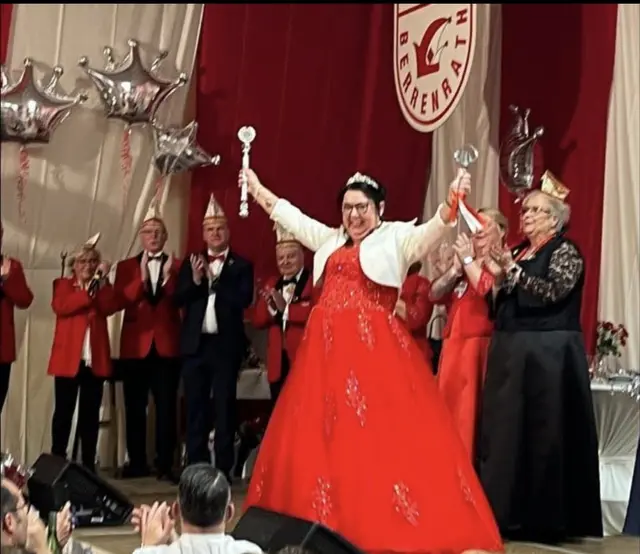Prinzessin Claudia II. hat als 66. Tollität der DKG“ Mir sin jeck“ die närrische Regentschaft übernommen.   | Foto: Wolfgang Hellmick
