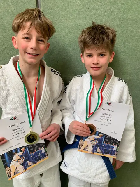Erfolgreich in der Klasse U15 männlich waren (v.l.) Florian Hombach (Gold) und Jannis Müller (Bronze).  | Foto: Hans-Werner Sinnwell