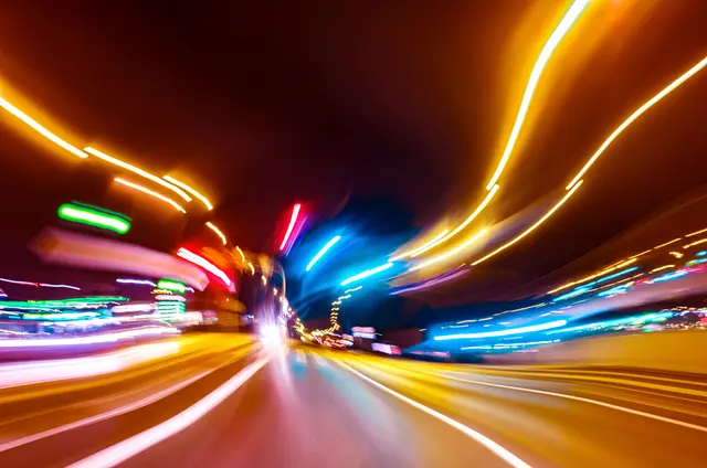 Eine 47-Jährige Audi-Fahrerin, ein 38-Jähriger auf seinen E-Scooter und ein 48-jähriger Radfahrer waren in der vergangenen Woche alkoholisiert auf den Straßen im Rhein-Erft-Kreis unterwegs.  | Foto: Szymon/Stock/Adobe.com