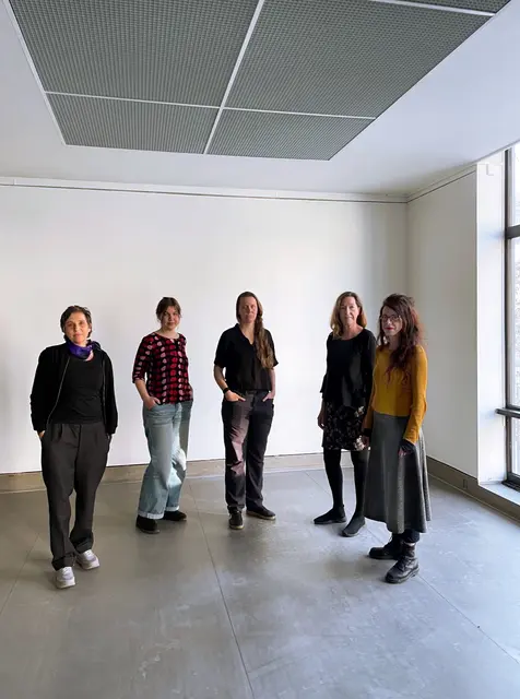 Neuer Vorstand der Gesellschaft für Kunst und Gestaltung (gkg) in Bonn, von links nach rechts: Nicola Schudy, Yara Eckstei, Denise Winte, Karin Schlechte, Agnes Mrowiec.  | Foto: Dr. Christoph Schmälzle