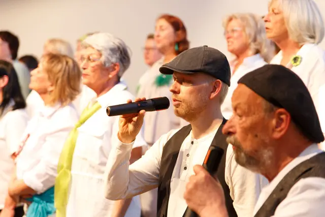 Der Popchor begeisterte beim Konzert auf :metabolon.  | Foto: Stefan Martin