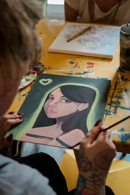 Das eigene Kunstprojekt verwirklicht. | Foto: Caritasverband Oberberg