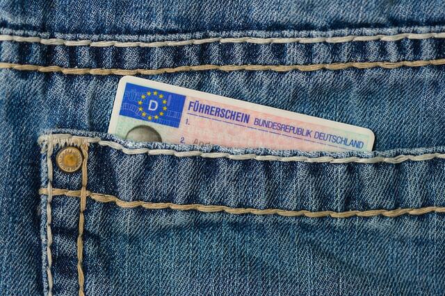 Der Umtausch der Führerscheine erfolgt gemäß einer Staffelung. 43 Millionen Führerscheinbesitzer sind betroffen.  | Foto: pixabay.com