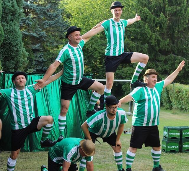 Die „KG-BOYS“ haben Spaß am Tanzen und suchen Verstärkung für ihre Showtanzgruppe - Männer im Alter ab 18 Jahren sind herzlich willkommen, egal, ob mit oder ohne „Bauch“.