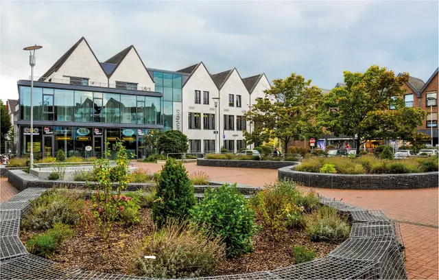 Rheinbach startet Umbau des Deinzer Platzes mit Spielangeboten und Sitzinseln. | Foto: Stadt Rheinbach / Heinrich Pützler