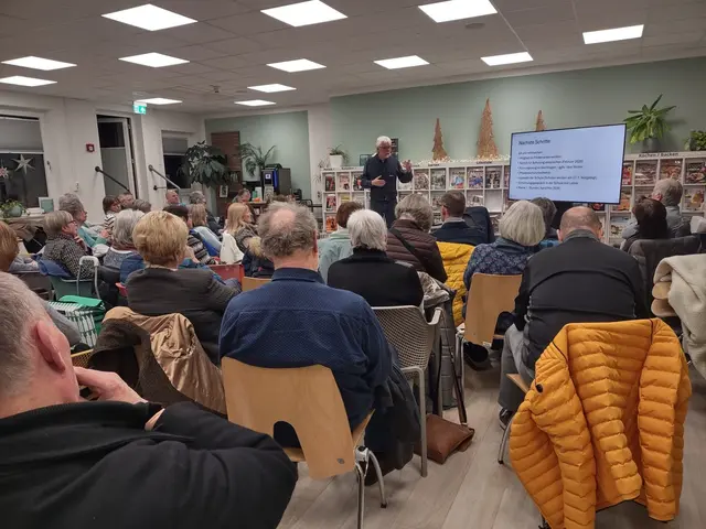 Über 20 Personen haben sich bereits zur ehrenamtlichen Mitarbeit im Projekt Leselernhilfe bereit erklärt.  | Foto: Förderverein