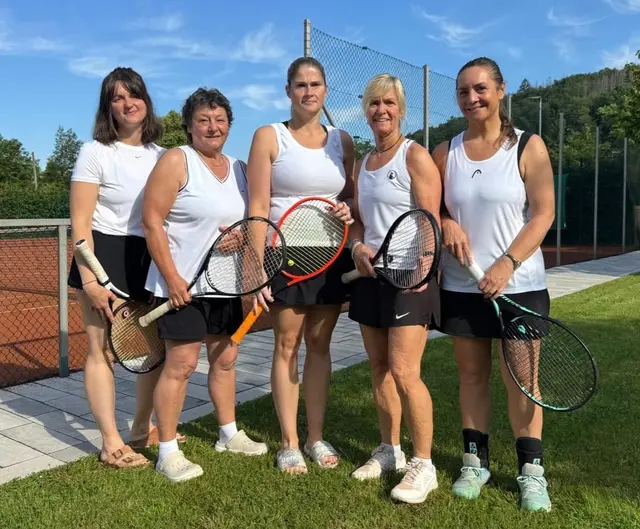 v.l.: Alena Nachtigal, Tina Sellau,Lisa Bethge,Michaela Unger u. Nicole Marx-Stölting. Es fehlen Sandra Opitz und Betreuerin Ute Ochmann. | Foto: TaS