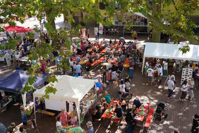Das „Fest der Nationen“ findet am Samstag, 5. September, von 13 bis 19 Uhr auf dem Johann-Schmitz-Platz am Rathaus statt. | Foto: Stadt Frechen