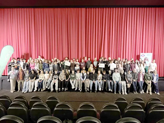 Die Abschlussveranstaltung und Auszeichnung der kreativen Schulklassen fand für die gesamte Region in Bergisch Gladbach statt. | Foto: AOK