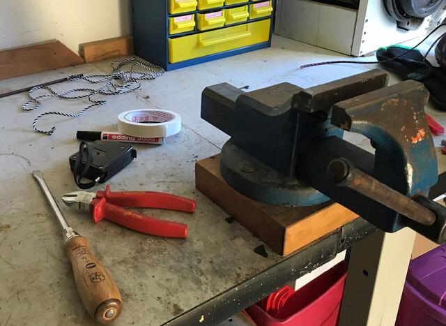 Reparieren statt wegzuwerfen - Repaircafés sorgen für Nachhaltigkeit. Die ehrenamtlich Aktiven stehen mit Rat und Hilfe bereit.  | Foto: OBK
