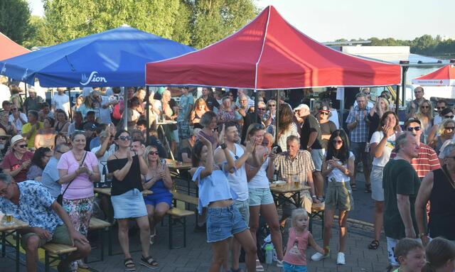 Tolle Showacts sorgten für mächtig Stimmung vor der Bühne. | Foto: Walter Mülhausen