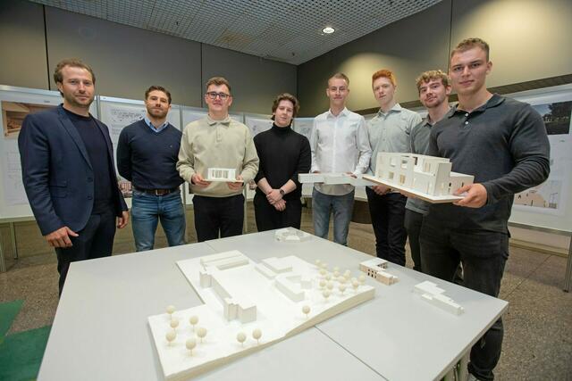 Architektur-Studierende stellen Entwürfe für Kita-Neubau aus.  | Foto: Sascha Engst / Bundesstadt Bonn