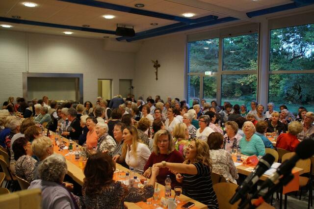 Die Ohrwürmer luden zum Schunkeln ein | Foto: Ute Börner