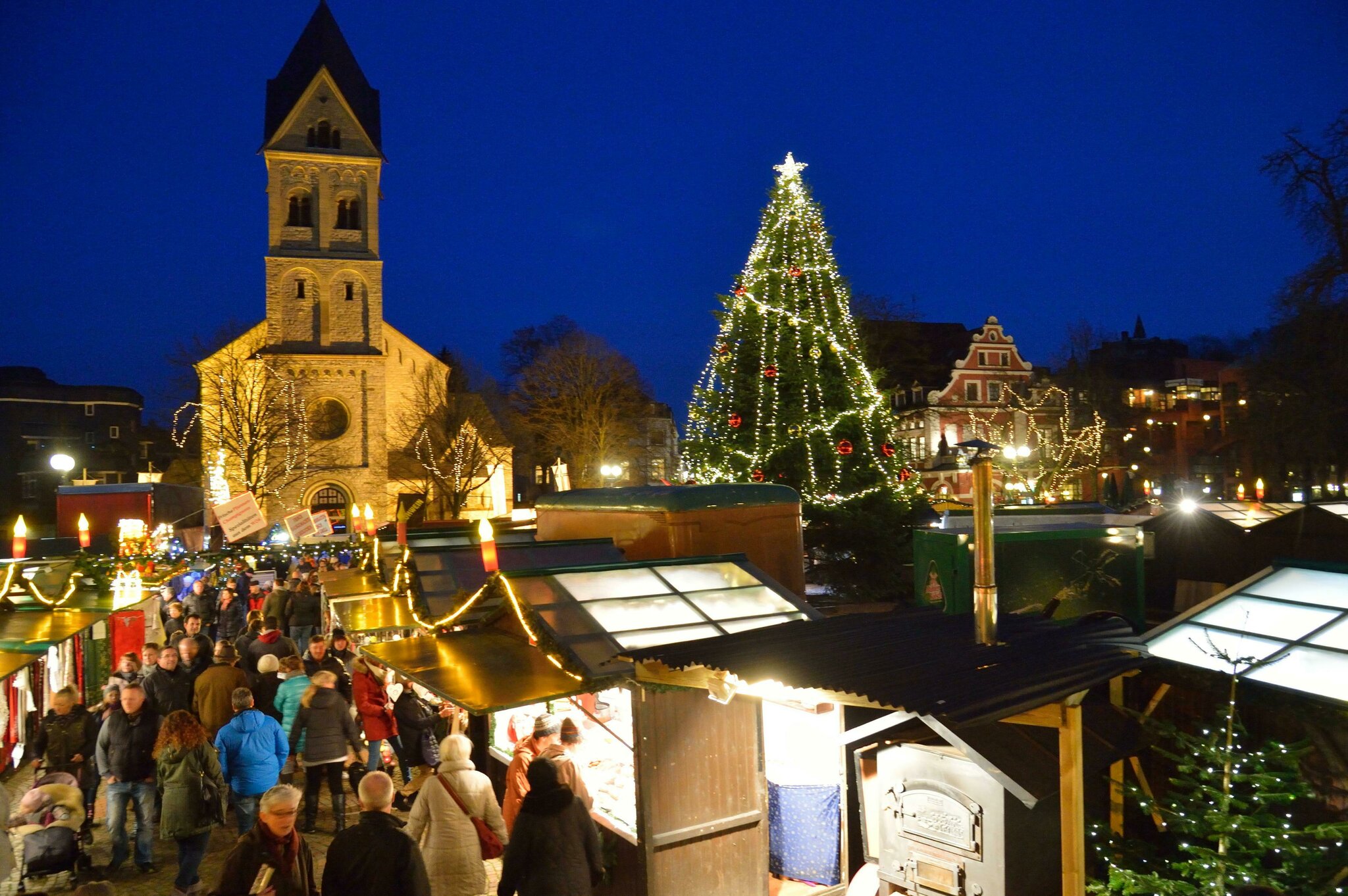 Festlicher Glanz Der Weihnachtsmarkt in Bergisch Gladbach Bergisch