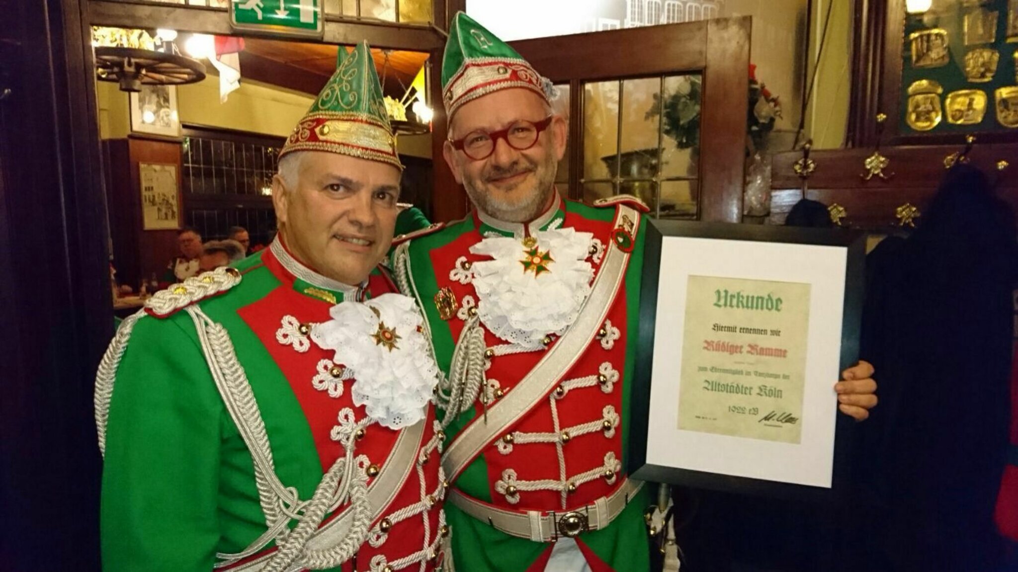 Neues Ehrenmitglied bei Altstädter Tanzkorps Fernsehgärtner Rüdiger