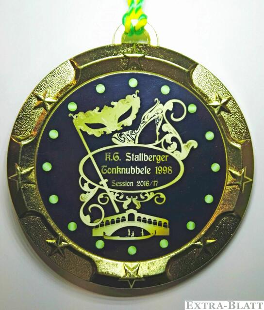 KG Stallberger Tonknubbele - Das Motto der Session 2016/17 lautet "Om Stallberg fiere mer dies Johr, Fasteleer in Venezia". Passend dazu findet man auf dem Orden venezianische Masken, eine Gondel und die Rialto-Brücke. | Foto: Repro Verlag